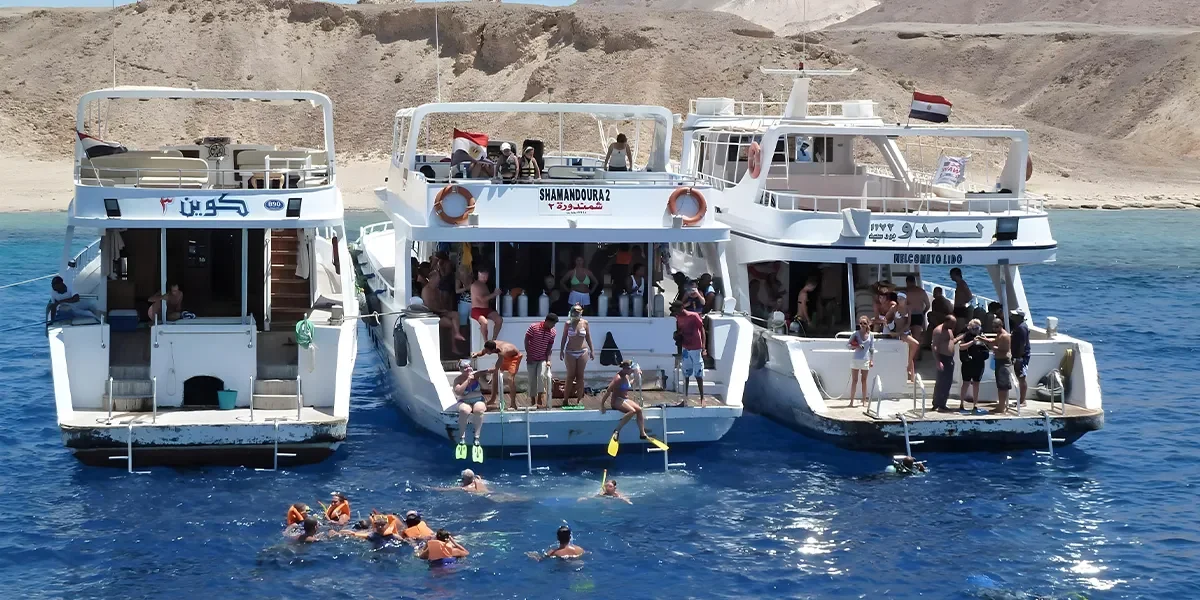 Tiran-Island-On-a-yacht-(diving-available)4